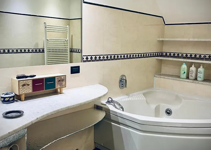 Pinelli House * Janov