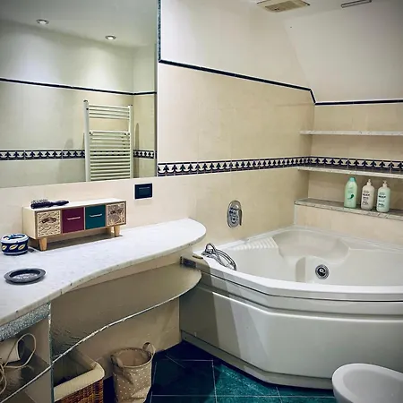 Pinelli House * Génova