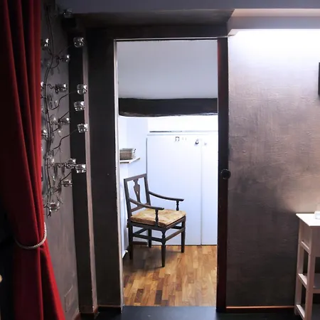 Pinelli House Апартаменты
